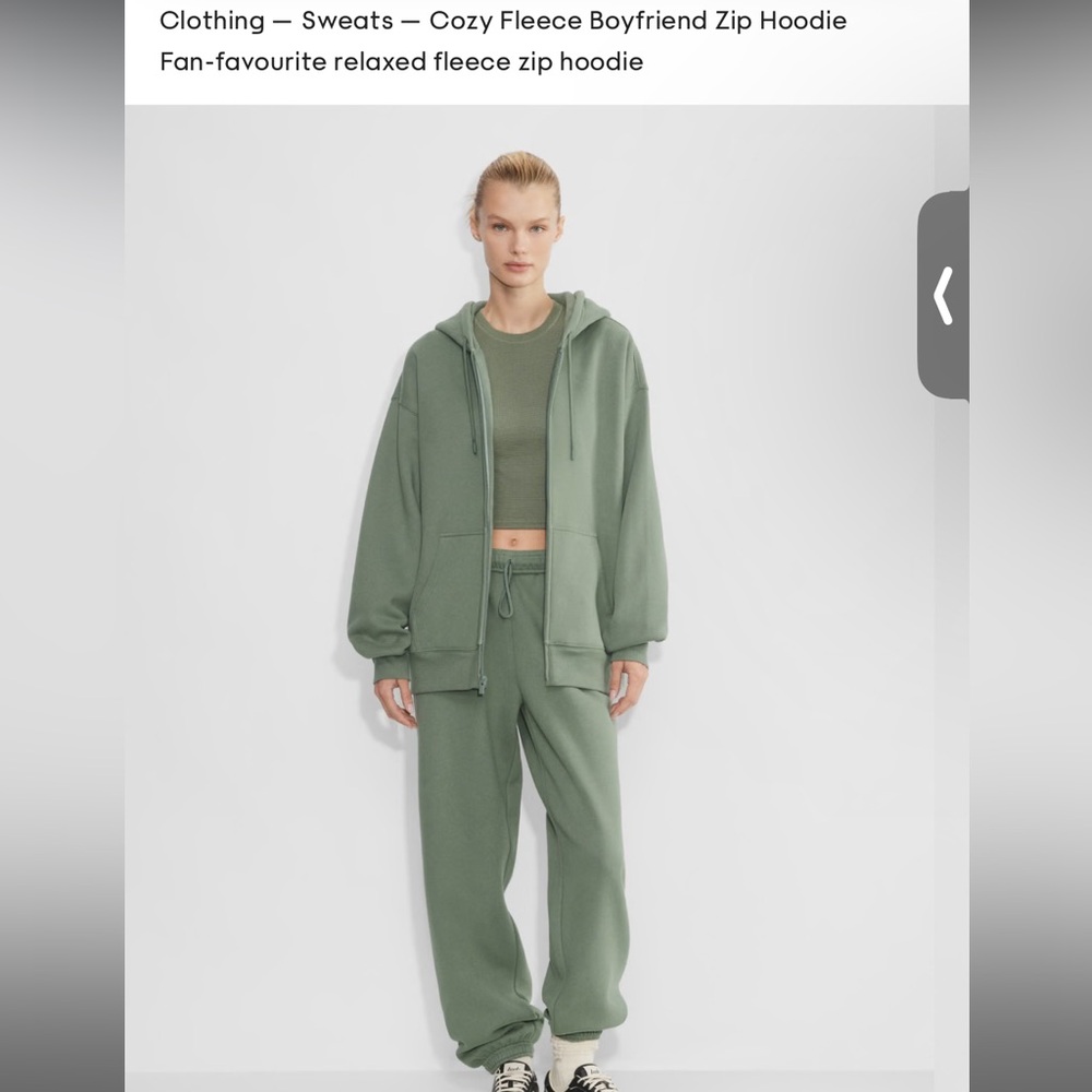 EUC TNA Boyfriend Cozyfleece zip up sz L